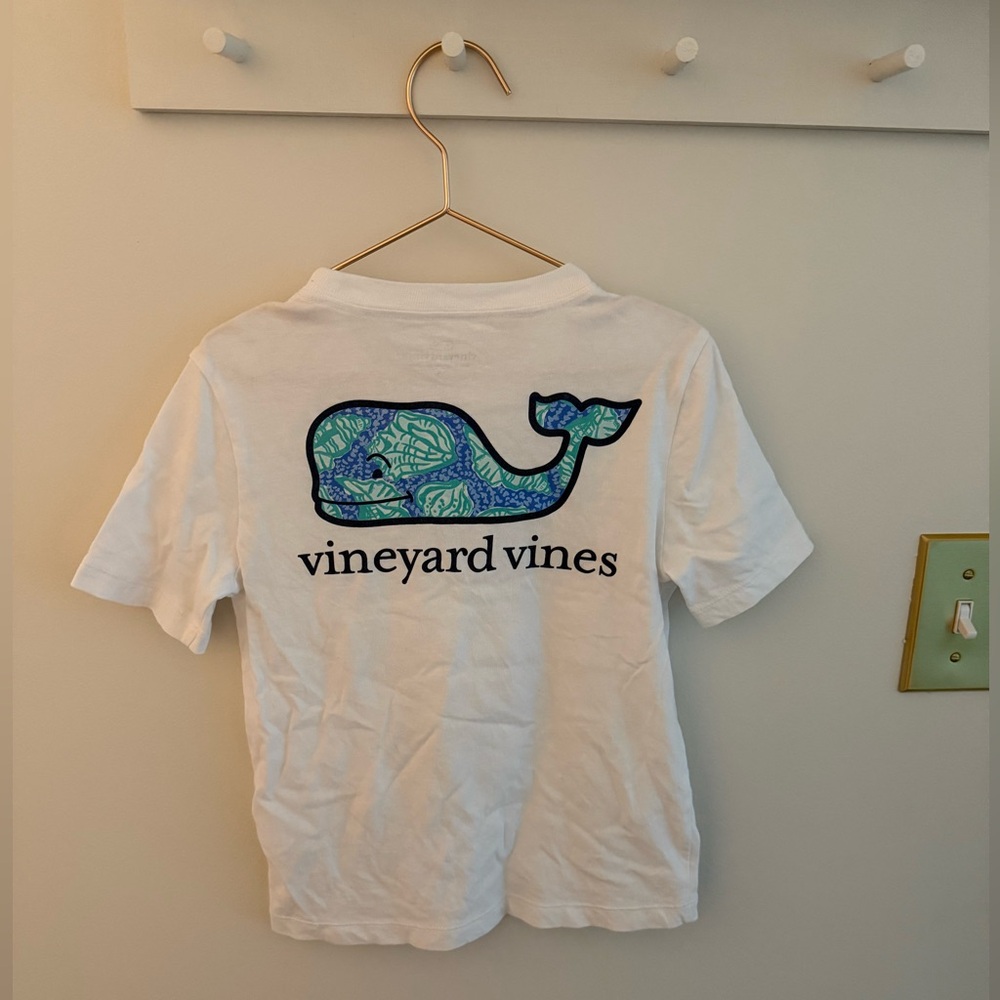 Vineyard Vines Kids White Tee with Blue Patterned Whale